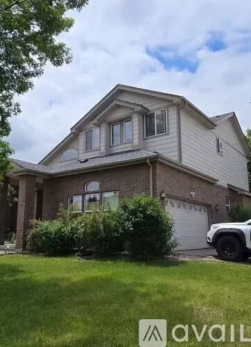 Main picture of 9505 Yukon St