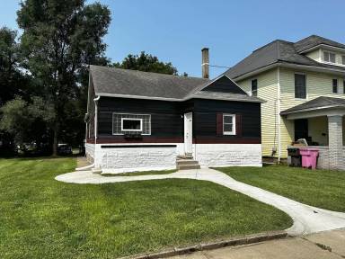 Main picture of 309 N 2nd St