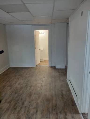 Main picture of 713 W Adams St