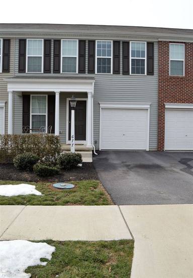 Main picture of 677 Whitetail Dr