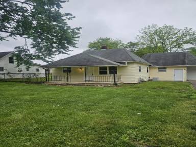 Main picture of 2710 Bulen Ave