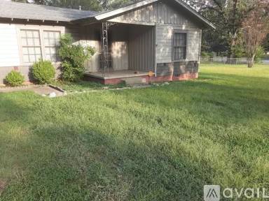 Main picture of 1700 Springdale St