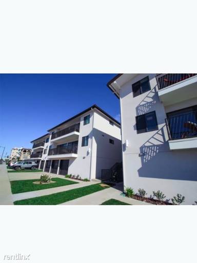 Main picture of 800 Esplanade