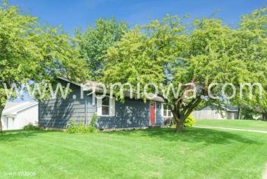 Main picture of 300 5th Ave NW