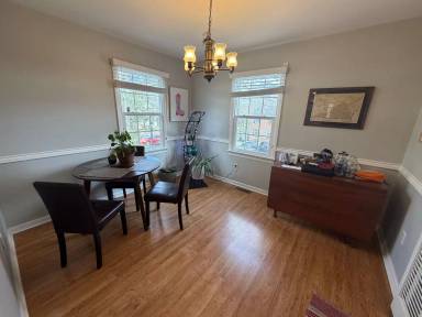 Main picture of 101 Southampton Ct
