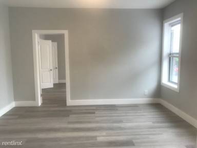 Main picture of 500 Baldwin Ave