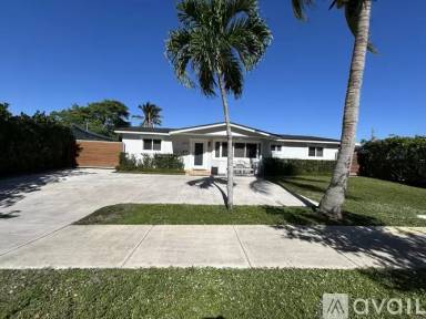 Main picture of 8345 NW 170th St