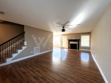 Main picture of 5540 Meadow Wells Dr
