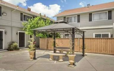 Main picture of 3501 Lafayette St