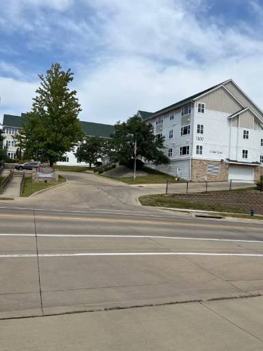 Main picture of 1100 O Ave NW