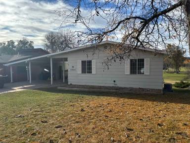 Main picture of 2950 Tomahawk Dr