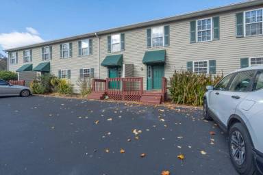 Main picture of 2240 Forest Acres Dr