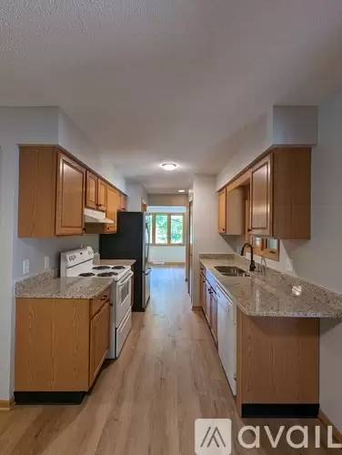 Main picture of 5552 Colony Dr N
