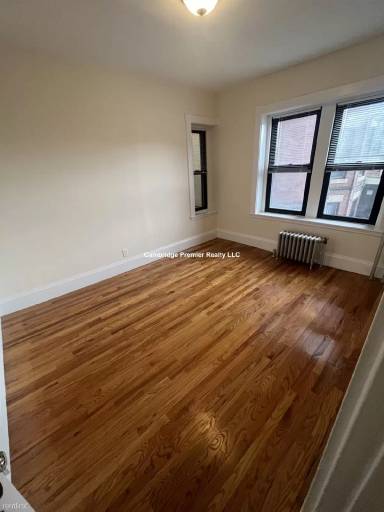 Main picture of 504 Beacon St
