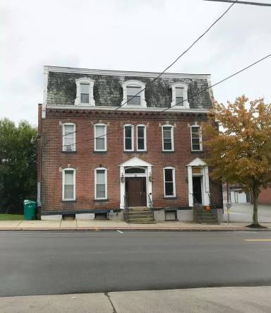 Main picture of 13 N Maple Ave