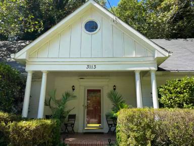 Main picture of 3113 Dodson Dr