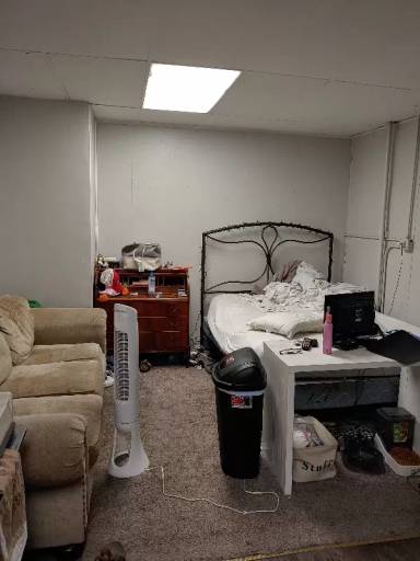 Main picture of 1024 High St