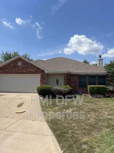 Main picture of 6604 Maryannes Ct