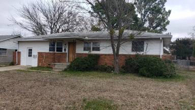 Main picture of 1212 N Highland St