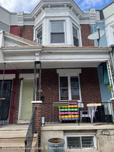 Main picture of 5257 Delancey St