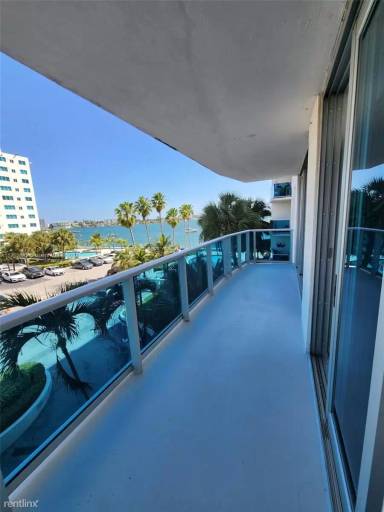 Main picture of Treasures On The Bay II