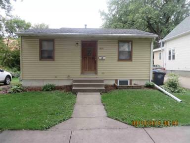 Main picture of 1035 22nd Ave SE