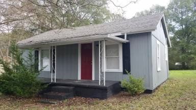 Main picture of 1104 Baker Blvd