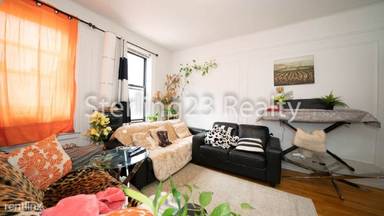 Main picture of 3049 34th St