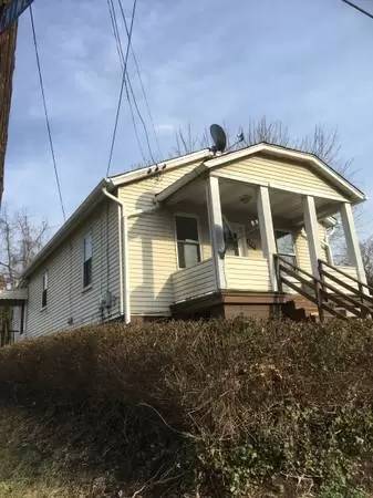 Main picture of 2401 Carson St