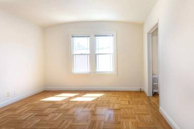 Main picture of 1965 Page St