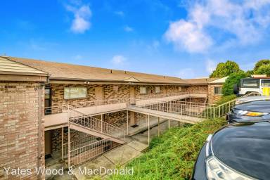 Main picture of Barrett Apartments
