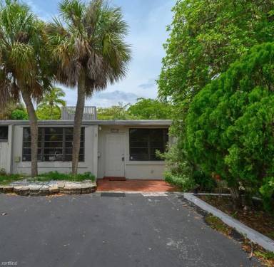 Main picture of 6518 Miami Lakes Dr E