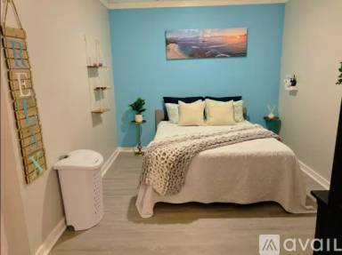 Main picture of 6312 Lake Ave