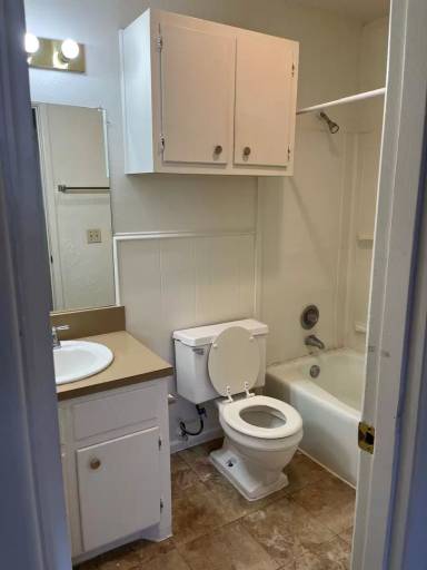 Main picture of 1609 Avenue R