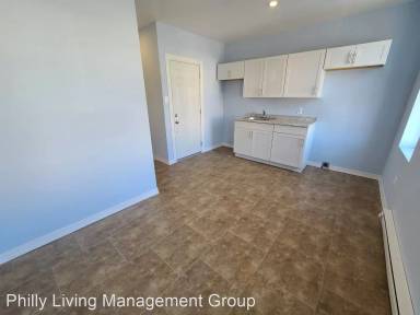 Main picture of 1302 W Allegheny Ave