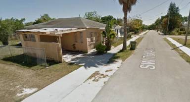 Main picture of 435 SW 7th Ave