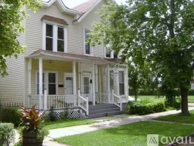 Main picture of 1561 Leverette St