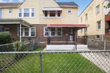 Main picture of 5446 Narcissus Ave