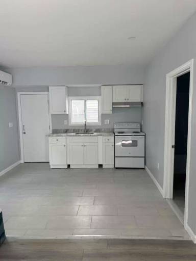 Main picture of 35 Pevey St