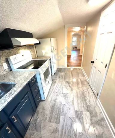 Main picture of 1100 Harrison Ave