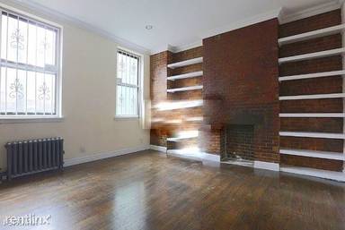 Main picture of 545 E 12th St