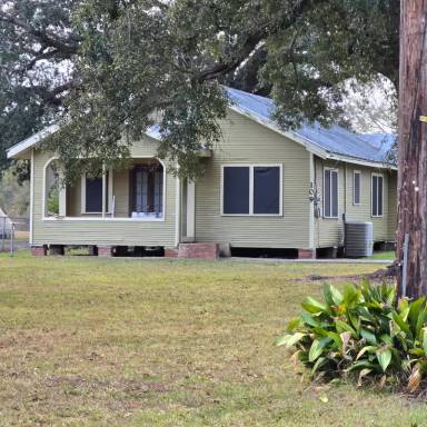 Main picture of 109 Champage Ln