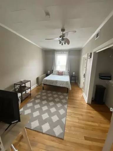 Main picture of 415 N Neil St