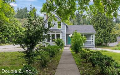 Main picture of 13005 Valley Ave E