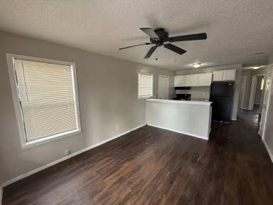 Main picture of 305 E French Pl