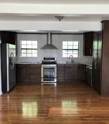 Main picture of 1101 Sycamore St