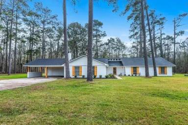 Main picture of 25228 US Hwy 165 - 1