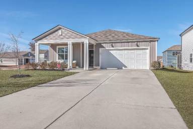 Main picture of 286 W Bradford Pointe Dr