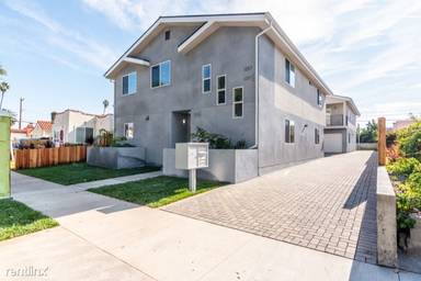 Main picture of 1265 1/2 W 8th St