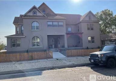 Main picture of 1000 Carteret Ave
